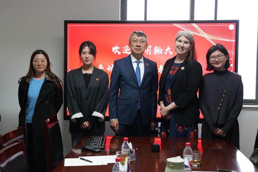 e6bb5909481cd55f132e44ecf4fd87e8